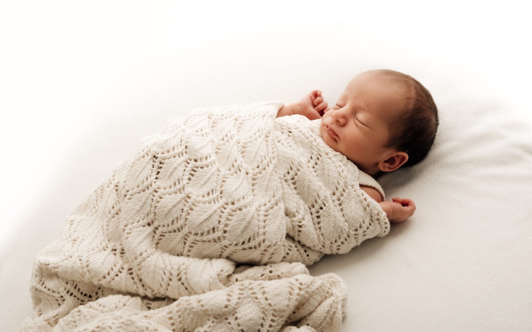 Capturing Dreamy Baby Bliss: When’s the Best Time to Take Newborn Photos?
